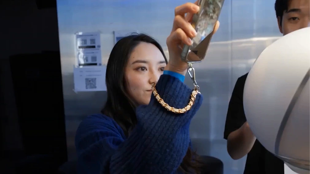 Tinder video thumbnail